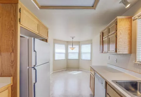 327 SW Independence Dr, Grants Pass, OR 97527 photo 7
