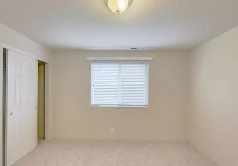 327 SW Independence Dr, Grants Pass, OR 97527 photo 11