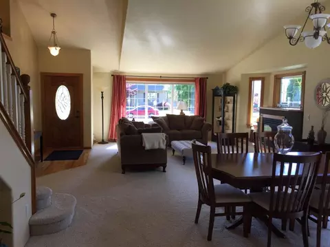 788 Ridgeway Ave, Central Point, OR 97502 photo 4