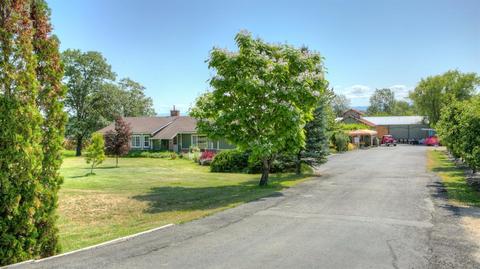 970 Old Stage Rd, Central Point, OR 97502 photo 3