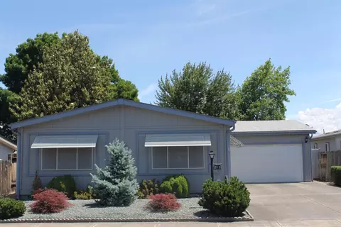 555 Freeman Rd #212, Central Point, OR 97502 photo 1