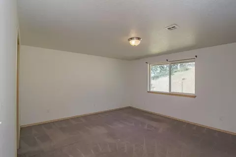 2410 Dodge Rd, Eagle Point, OR 97524 photo 14