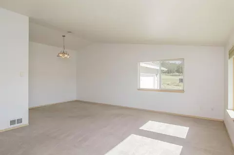 2410 Dodge Rd, Eagle Point, OR 97524 photo 8