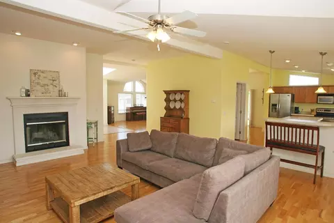 180 Capri Dr, Eagle Point, OR 97524 photo 5