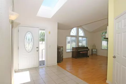 180 Capri Dr, Eagle Point, OR 97524 photo 4