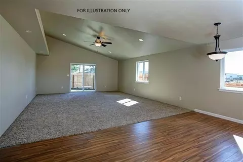 926 Sellwood Dr, Eagle Point, OR 97524 photo 4