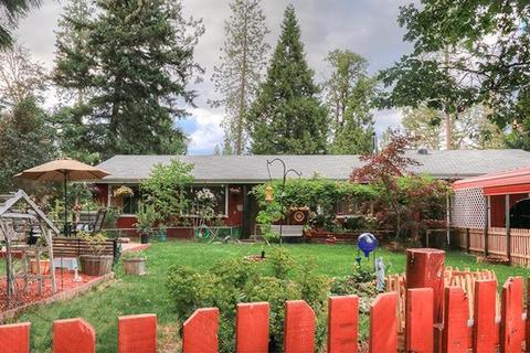 5176 Holland Loop Rd, Cave Junction, OR 97523 photo 2