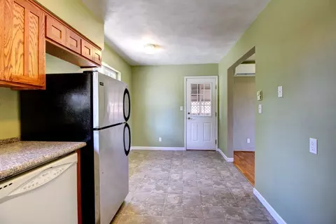 445 W Pine St, Central Point, OR 97502 photo 11