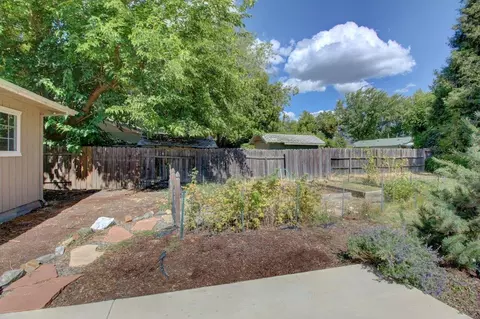445 W Pine St, Central Point, OR 97502 photo 22