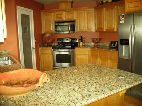 971 Black Wolf Ln, Eagle Point, OR 97524 photo 8