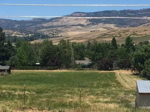 368 Otis St, Ashland, OR 97520 photo 31