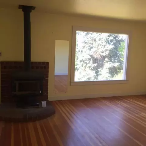 368 Otis St, Ashland, OR 97520 photo 8