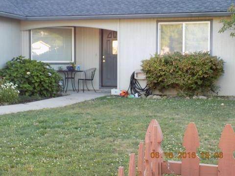 147 Eagle View Dr, Eagle Point, OR 97524 photo 1