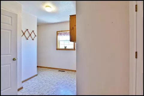 638 Crystal Dr, Eagle Point, OR 97524 photo 9