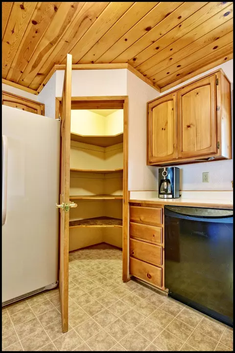 638 Crystal Dr, Eagle Point, OR 97524 photo 8