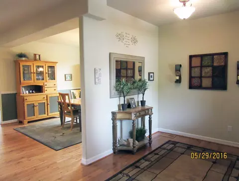 113 Bellerive Dr, Eagle Point, OR 97524 photo 2