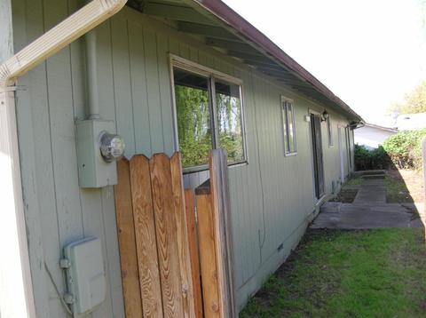 349 Lithia Ave, Talent, OR 97540 photo 2