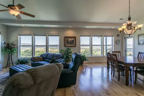 2089 Riley Rd, Eagle Point, OR 97524 photo 13