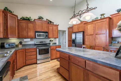 2089 Riley Rd, Eagle Point, OR 97524 photo 8