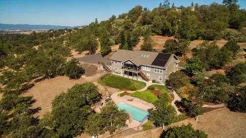 2089 Riley Rd, Eagle Point, OR 97524 photo 1