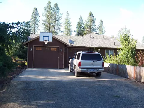 1898 Pine Grove Rd, Rogue River, OR 97537 photo 3