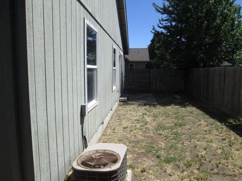 1332 Hawk Dr, Central Point, OR 97502 photo 11