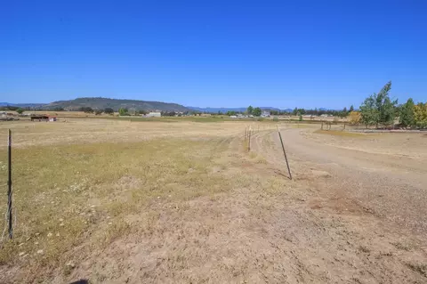 2021 W Linn Rd, Eagle Point, OR 97524 photo 27