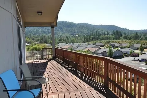 348 Cedar Ridge Dr, Cave Junction, OR 97523 photo 21