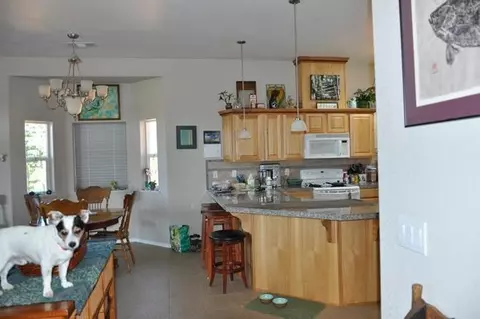 348 Cedar Ridge Dr, Cave Junction, OR 97523 photo 4