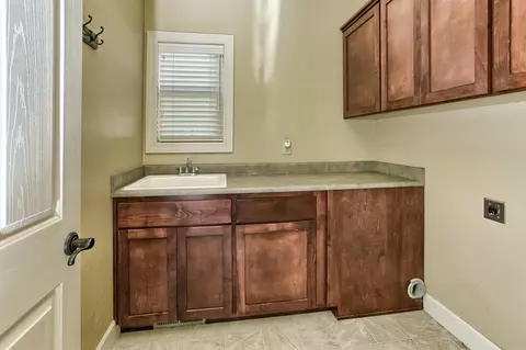 801 Rustler Peak Dr, Central Point, OR 97502 photo 18