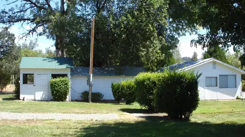 135 Norman Rd, Selma, OR 97538 photo 2