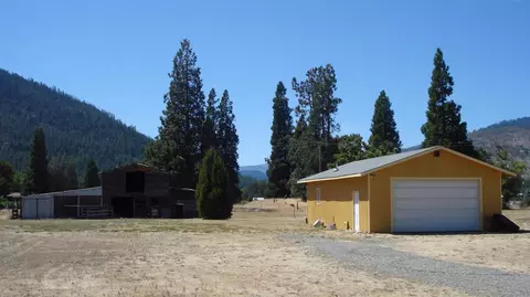 135 Norman Rd, Selma, OR 97538 photo 13