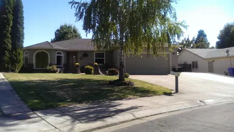 40 Osprey Dr, Eagle Point, OR 97524 photo 1