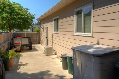 672 Ridgeway Ave, Central Point, OR 97502 photo 33