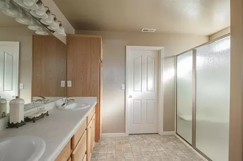 609 Sheffield Dr, Eagle Point, OR 97524 photo 13