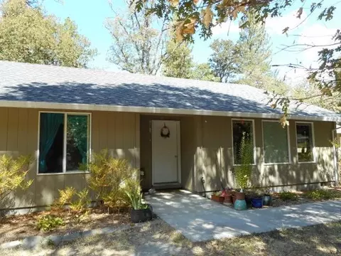 542 Tetherow Rd, Williams, OR 97544 photo 2