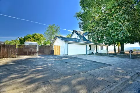 717 Malabar St, Central Point, OR 97502 photo 21