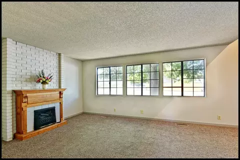 717 Malabar St, Central Point, OR 97502 photo 13