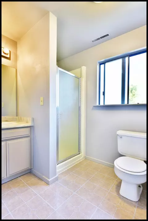 717 Malabar St, Central Point, OR 97502 photo 14