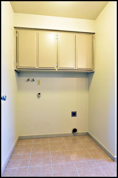 717 Malabar St, Central Point, OR 97502 photo 11