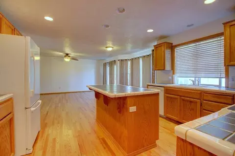 148 Thomas Ct, Central Point, OR 97502 photo 9