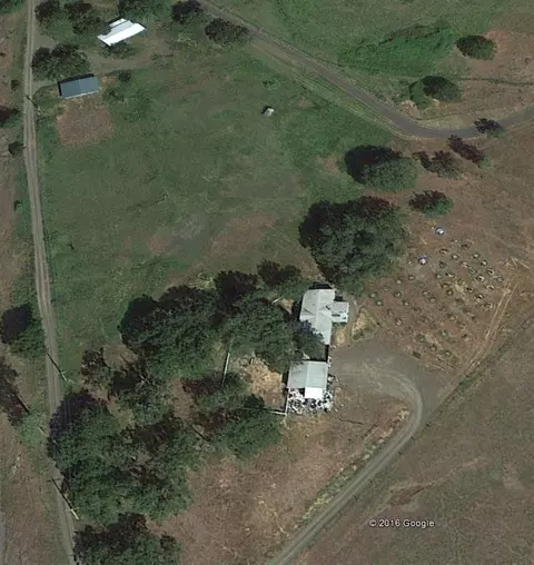 12197 Highway 140, Eagle Point, OR 97524 photo 1