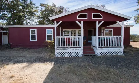 12197 Highway 140, Eagle Point, OR 97524 photo 2