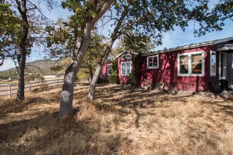 12197 Highway 140, Eagle Point, OR 97524 photo 4