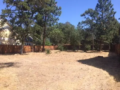 14 Falling Leaf Ln, Eagle Point, OR 97524 photo 2