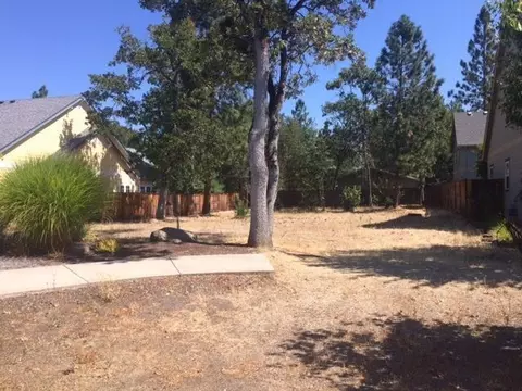 14 Falling Leaf Ln, Eagle Point, OR 97524 photo 4
