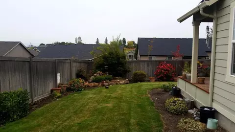 656 Sheffield Dr, Eagle Point, OR 97524 photo 4