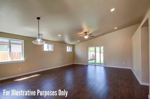130 Cedric Cir, Eagle Point, OR 97524 photo 2