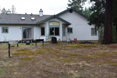 1920 Crow Rd, Merlin, OR 97532 photo 5