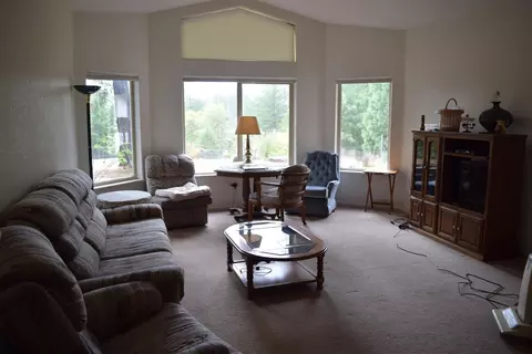 1920 Crow Rd, Merlin, OR 97532 photo 12